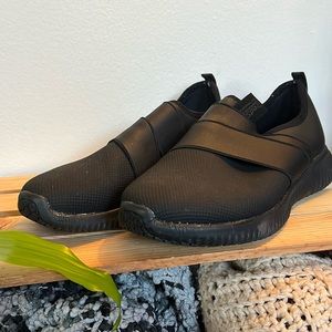 Slip-on, No-slip shoes